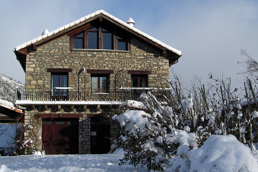Alojamiento rural en el Pirineo aragonés Casa Los Cerezos - Jaca